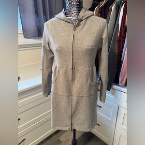 3/$30 Tommy Hilfiger M grey full zip long tunic length sweatshirt hoodie